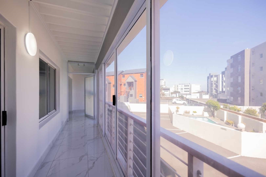 To Let 2 Bedroom Property for Rent in Bloubergrant Western Cape